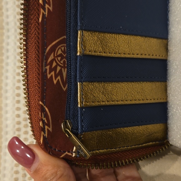 Guardian's of the Galaxy Loungefly wallet - Picture 5 of 8